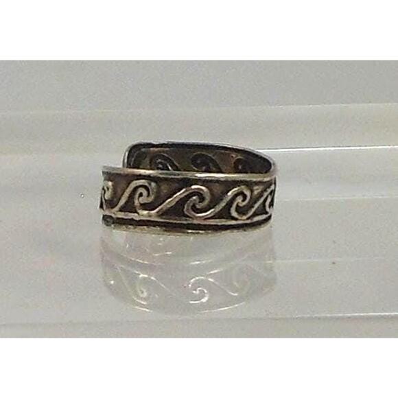 Elegant Wave Sterling Silver Toe Ring | Vintage NOS Beach Jewelry Accessory - Picture 1 of 8